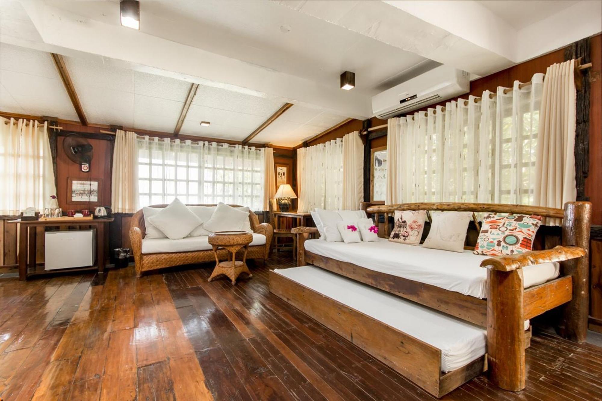 Oldwoods By The Sea Nature Resort Bani Pangasinan Ngoại thất bức ảnh